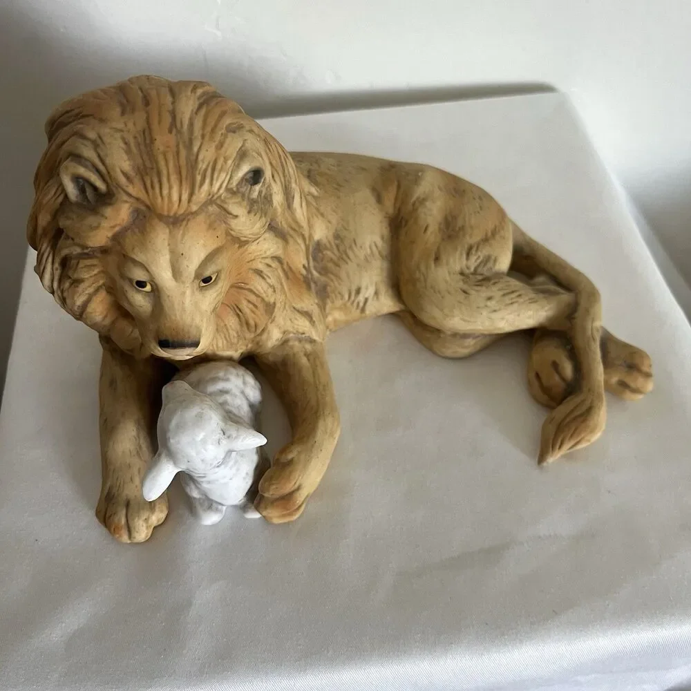 VTG 1987 Enesco Peace On Earth Lion And Lamb Figurine Betty Chaisson Nativity